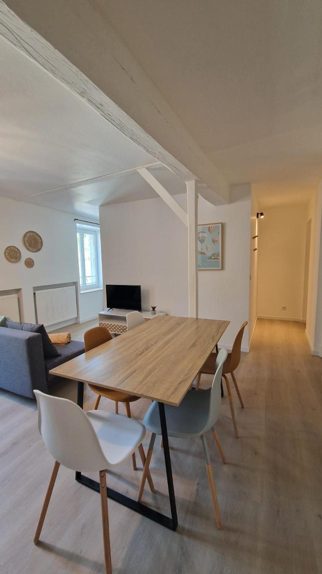 Apartamento Le Bourg Lagnieu Exterior foto